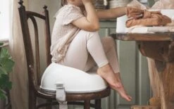 BabyBjorn Booster Seat -Megababies USA 069021 booster seat white campaign babybjorn 1 medium