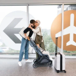 UPPAbaby Minu V3 Stroller 30 UPPAbaby Minu V3 Stroller -Megababies USA 0803 MIN DIL Airport 652 2000x1334 4a65431