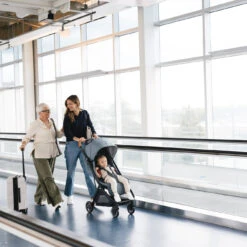 UPPAbaby Minu V3 Stroller 32 UPPAbaby Minu V3 Stroller -Megababies USA 0803 MIN DIL Airport 671 2000x1334 d960489