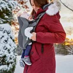Evenflo Breathable Infant Carrier -Megababies USA 08911254 13 BreathableCarrier Lifestyle GreyGhevron FacingIn V2