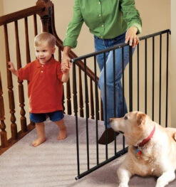 KidCo Safeway Top Of Stair Baby Safety Gate 19 KidCo Safeway Top Of Stair Baby Safety Gate -Megababies USA 0ad0575828caee26edf6456900d430b95f4a420b0c2a372a519469e235c8648f