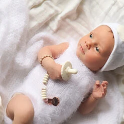 Adora Classic Pacifier Set -Megababies USA 3J6A1363 copy 2 2 1400x b39b1c2a f773 435b ba5a 29fb1051d9e3