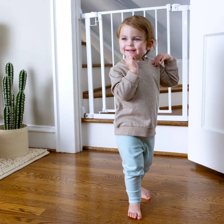 Ingenuity The Doorway 37W Series Quad Cam Lock Baby Gate 3 Ingenuity The Doorway 37W Series Quad Cam Lock Baby Gate - Image 3