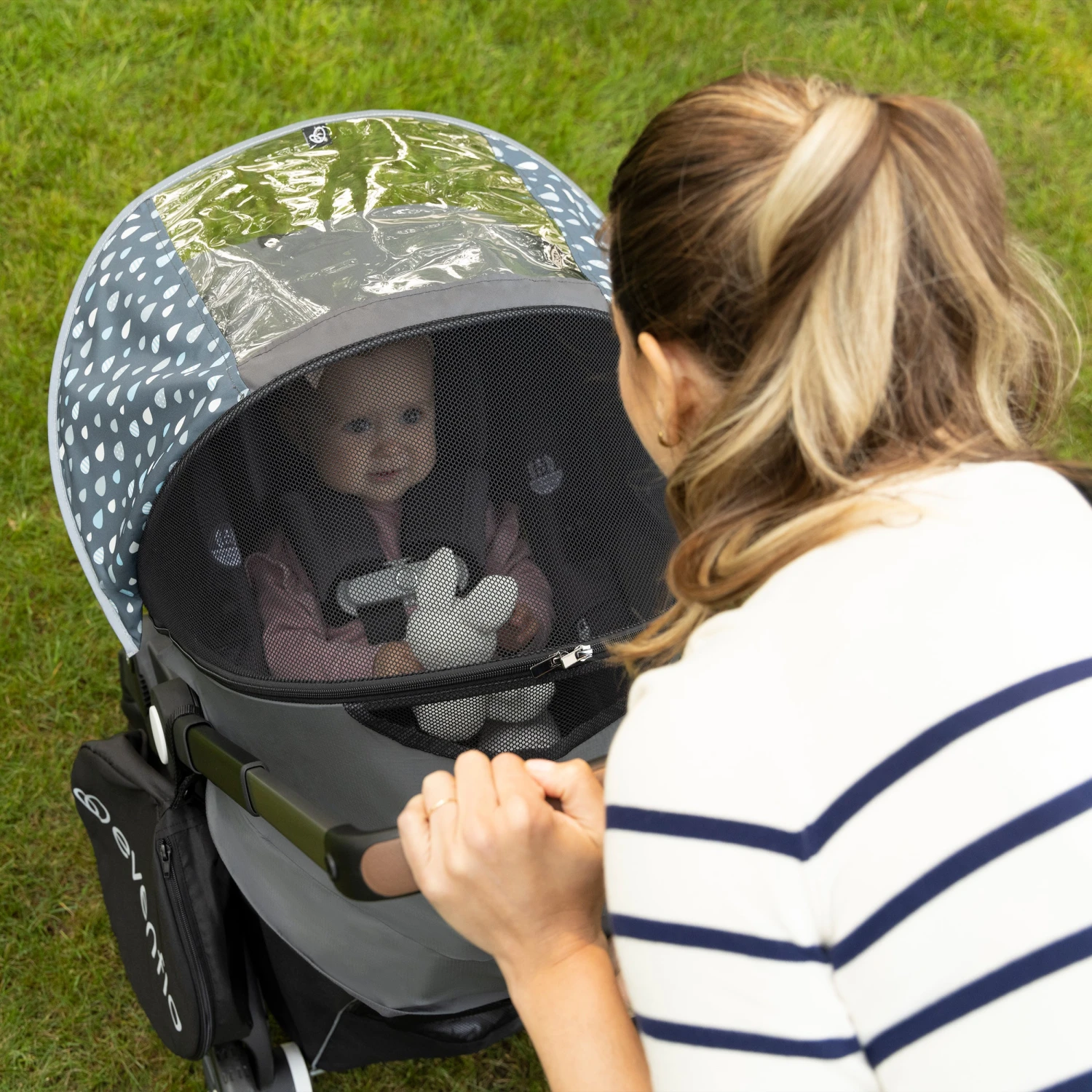 Evenflo Shyft DualRide 3-in-1 All-Weather Cover 10 Evenflo Shyft DualRide 3-in-1 All-Weather Cover - Image 10