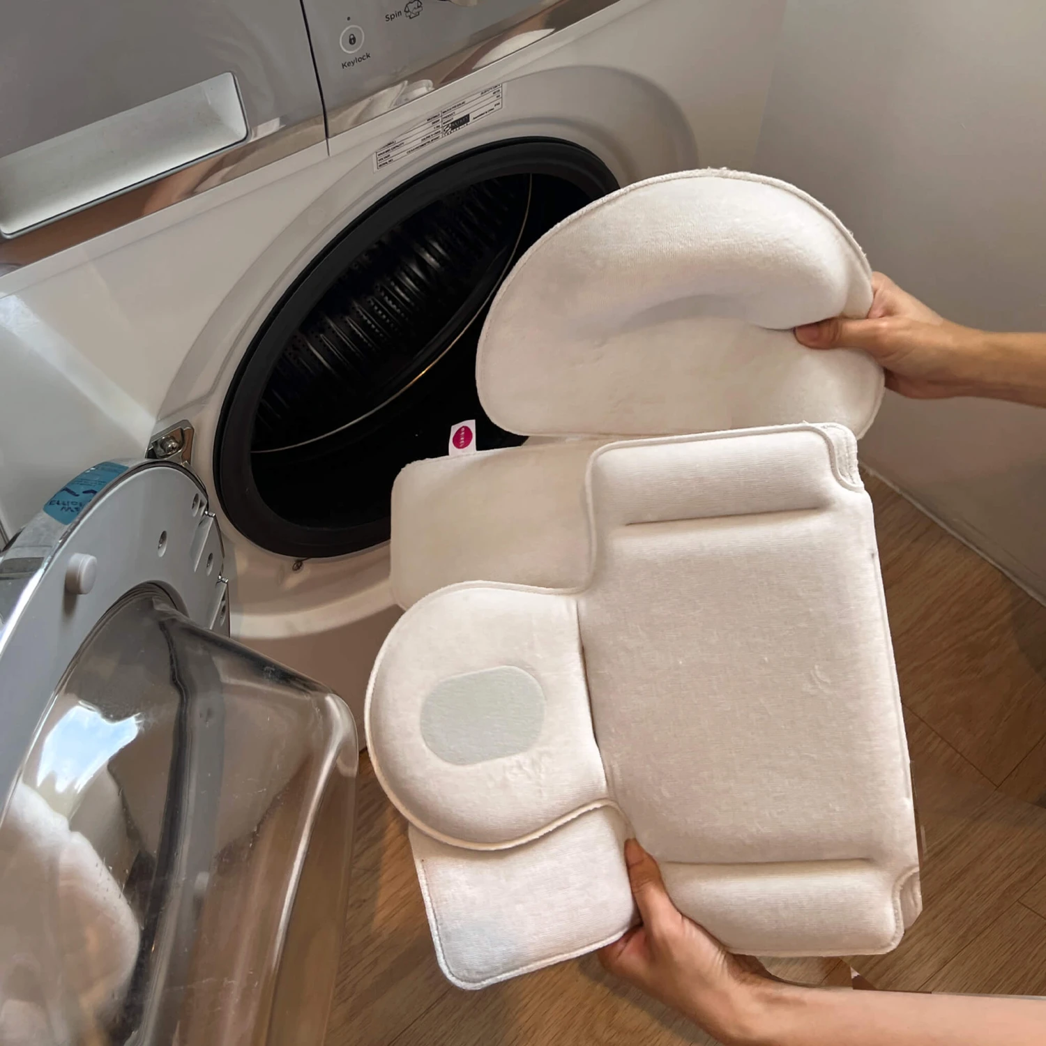 Oribel Cozy 2-in-1 Seat Cushion 8 Oribel Cozy 2-in-1 Seat Cushion - Image 8