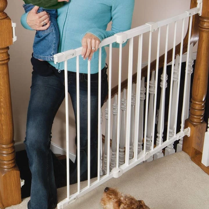 KidCo Angle Mount Safeway Gate 2 KidCo Angle Mount Safeway Gate - Image 2