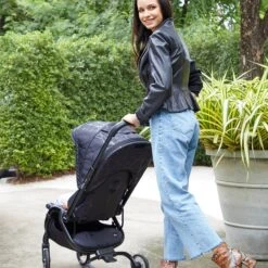 Mima Zigi 3G Complete Travel Stroller -Megababies USA A331112 zigi3G lifestyle5