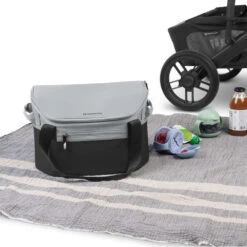 UPPAbaby Bevvy Stroller Basket Cooler -Megababies USA Bevvy Picnic Closed 1334x1000 f6759b3 b6e37aec ca2a 45fa 893c 5b9ab9e1da08