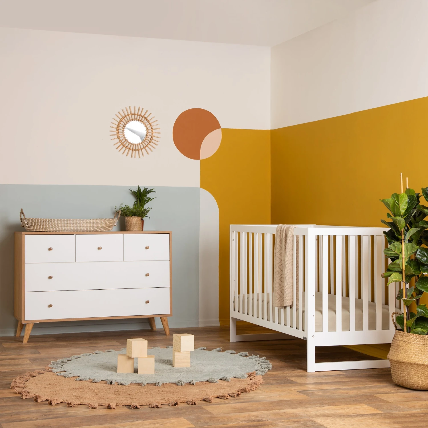 Dadada Austin 5-Drawer Dresser 6 Dadada Austin 5-Drawer Dresser - Image 6