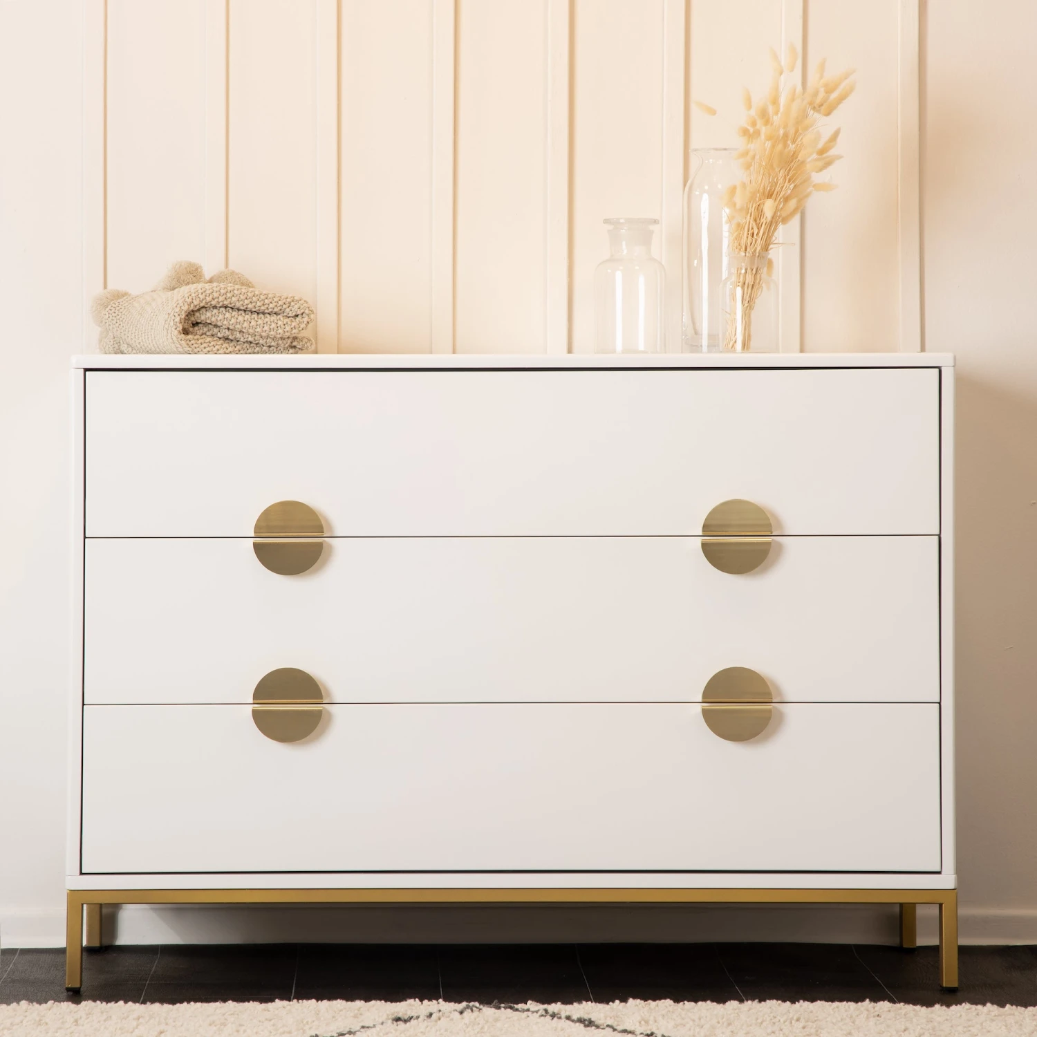 Dadada Chicago 3-Drawer Dresser 2 Dadada Chicago 3-Drawer Dresser - Image 2