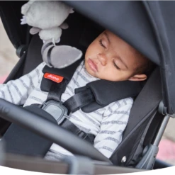 Diono Luxe Excurze Mid-Size Stroller -Megababies USA Exurze lifestyle44 squircle 01