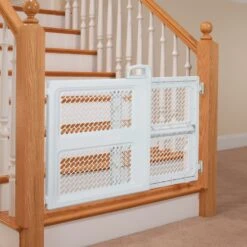 Safety 1st Safety 1ˢᵗ Lift, Lock & Swing Dual-Mode Gate -Megababies USA GA048TAP2A Lift Lock Swing Dual Mode Gate N