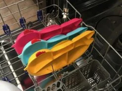 Innobaby Din Din SMART Silicone Suction Divided Plate - Chicken 13 Innobaby Din Din SMART Silicone Suction Divided Plate - Chicken -Megababies USA IMG 9917 1 85014.1521649054.1280.1280 83873.1625260933