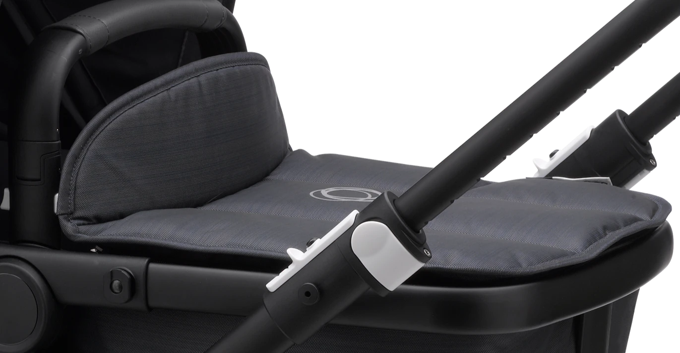 Bugaboo Fox Bassinet Apron 1 Bugaboo Fox Bassinet Apron