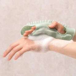 Innobaby Silicone Massage Mitt -Megababies USA SIL MIT4 2000x2000 52120.1654060738