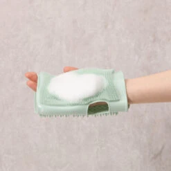 Innobaby Silicone Massage Mitt -Megababies USA SIL MIT07 2000x2000 1248 31827.1654060738