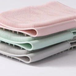 Innobaby Silicone Massage Mitt -Megababies USA SIL MIT 2000x2000 1001 71699.1654060738