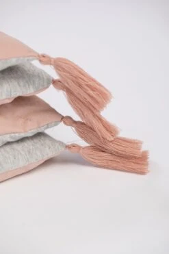 7 AM Sini Blanket - Airy -Megababies USA SiniBlanketCameoTassleDetail