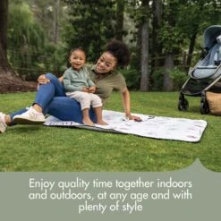 Tiny Love Black & White XL Outdoor Mat -Megababies USA TO137HBF Enhanced Content4 ebf03077 fe61 4414 b7ab 3211eef3a67f
