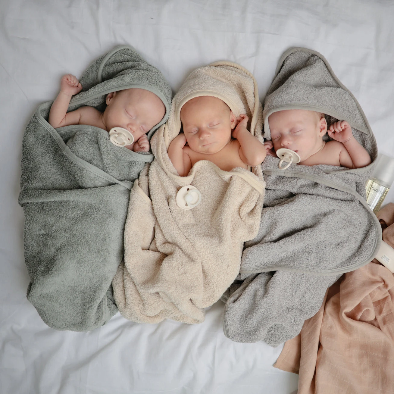 Mushie Organic Cotton Baby Hooded Towel 7 Mushie Organic Cotton Baby Hooded Towel - Image 7