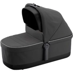 Thule Sleek Bassinet 22 Thule Sleek Bassinet -Megababies USA Thule Sleek Bassinet ShadowGrey A01 ISO 11000102