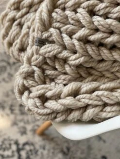 Anzy Home Chunky Knit Baby Blanket -Megababies USA chunky blanket champagne2