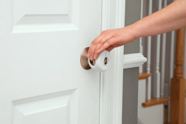 Safety 1st Safety 1ˢᵗ Parent Grip Door Knob Covers 2 Safety 1st Safety 1ˢᵗ Parent Grip Door Knob Covers - Image 2