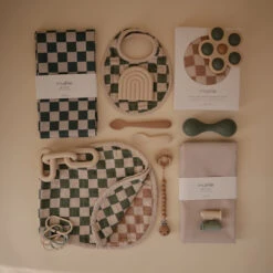 Mushie Muslin Baby Bib 2-Pack 21 Mushie Muslin Baby Bib 2-Pack -Megababies USA flat lays 30thsep 35 2