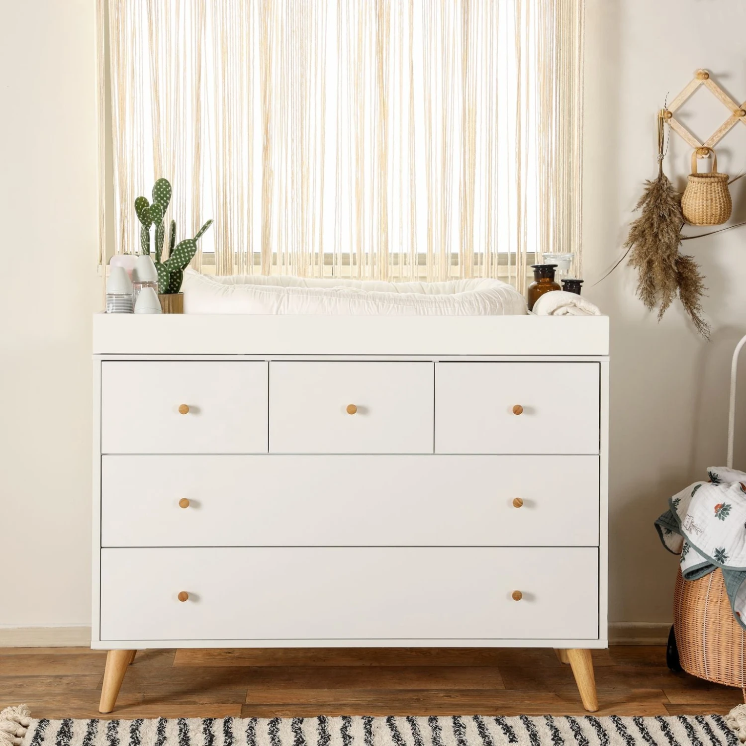 Dadada Austin 5-Drawer Dresser 4 Dadada Austin 5-Drawer Dresser - Image 4