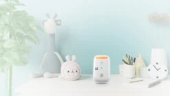 Motorola Nursery PIP11 2-Way Audio Baby Monitor 11 Motorola Nursery PIP11 2-Way Audio Baby Monitor -Megababies USA pip11 l07 front