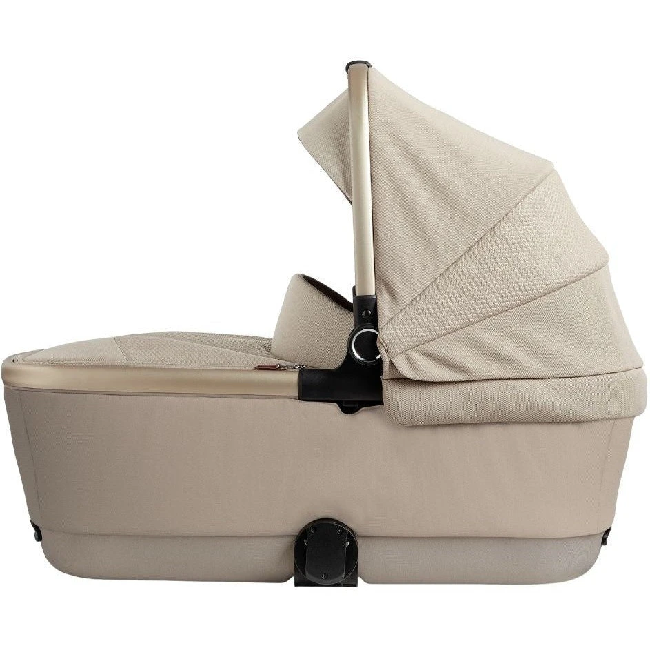 Silver Cross Reef 2 First Bed Folding Bassinet 1 Silver Cross Reef 2 First Bed Folding Bassinet