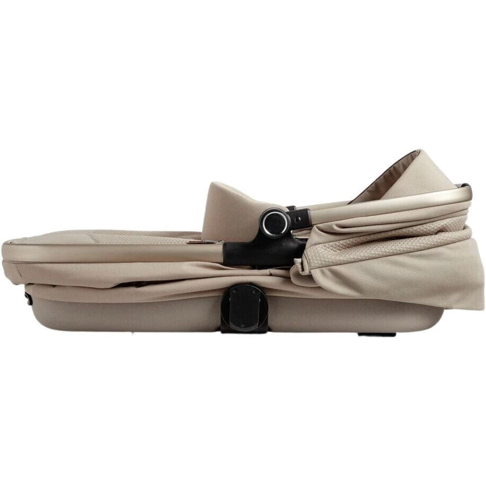 Silver Cross Reef 2 First Bed Folding Bassinet 2 Silver Cross Reef 2 First Bed Folding Bassinet - Image 2