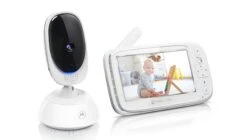 Motorola Nursery VM75 5.0” Video Baby Monitor 9 Motorola Nursery VM75 5.0” Video Baby Monitor -Megababies USA vm75 p03